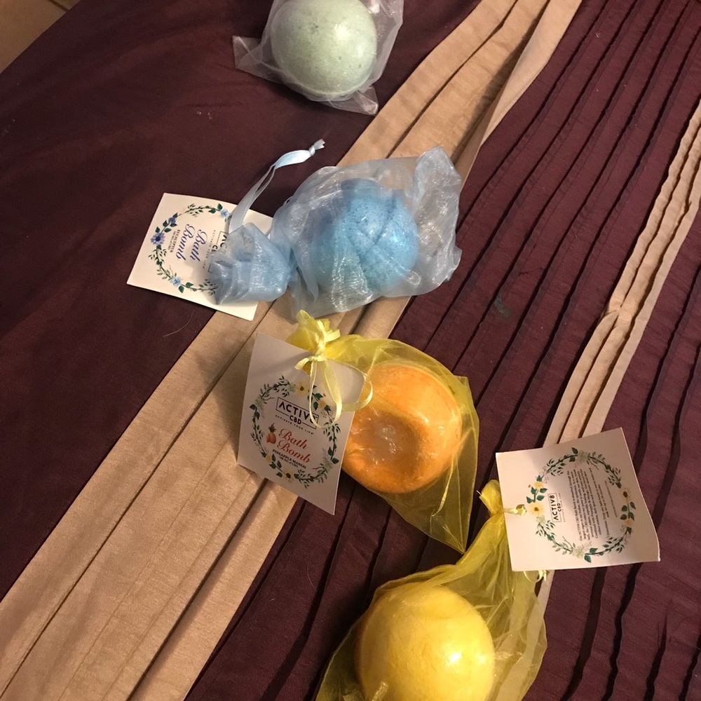 Bath bombs